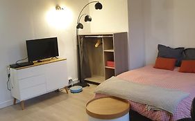 Pied A Terre Professionnel Au Coeur De 